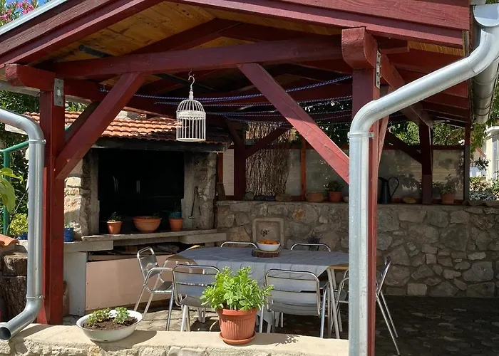 Bozena Jelusic * Pirovac