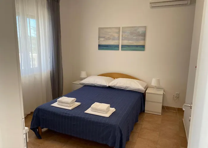 Bozena Jelusic * Pirovac